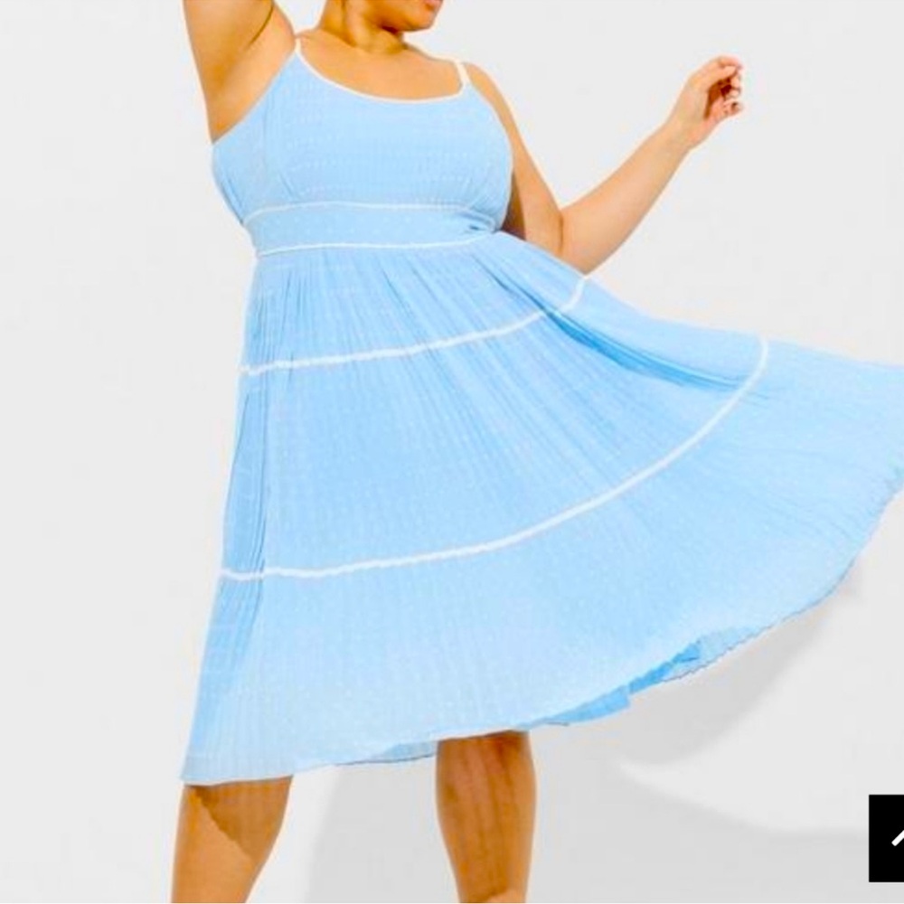 Torrid NWT Marilyn Monroe pleated blue tiered dress 16
